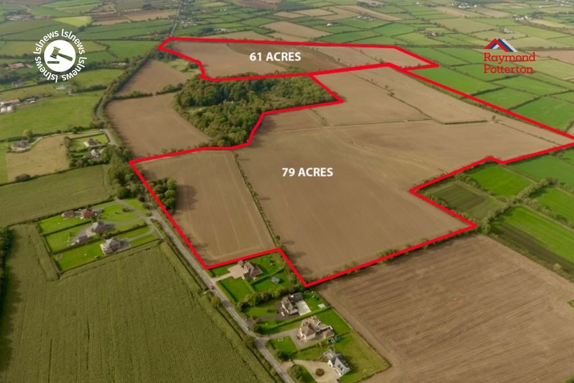 Raymond Potterton sold the property at Carstown, Termonfeckin, Co. Louth this afternoon for €1,775,000.00 via LSL Auctions